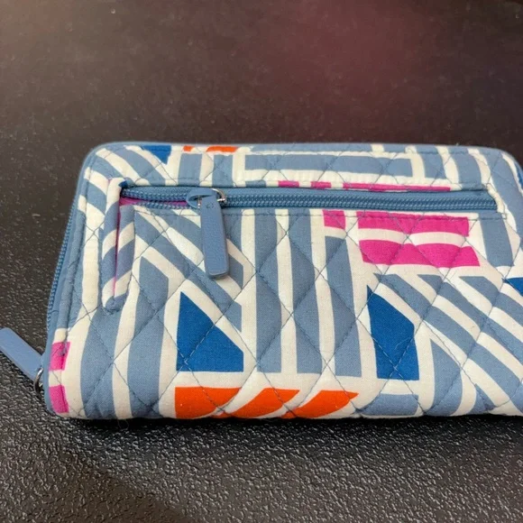 Vera Bradley wallet - Picture 6 of 6